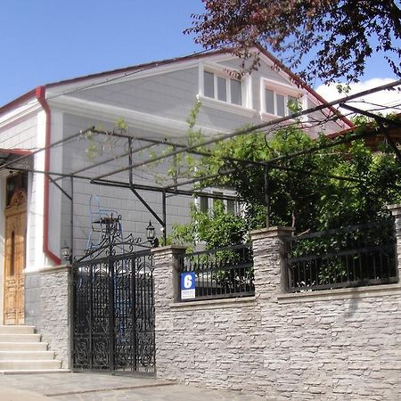 David Guest House Kutaisi Ngoại thất bức ảnh